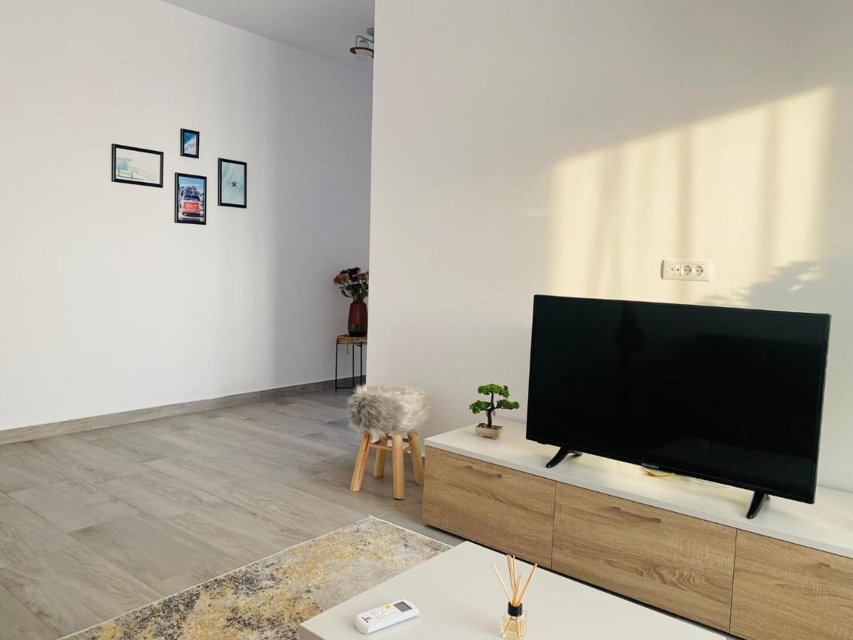Soho Apartment - City View With Rooftop Garden Bükreş Dış mekan fotoğraf