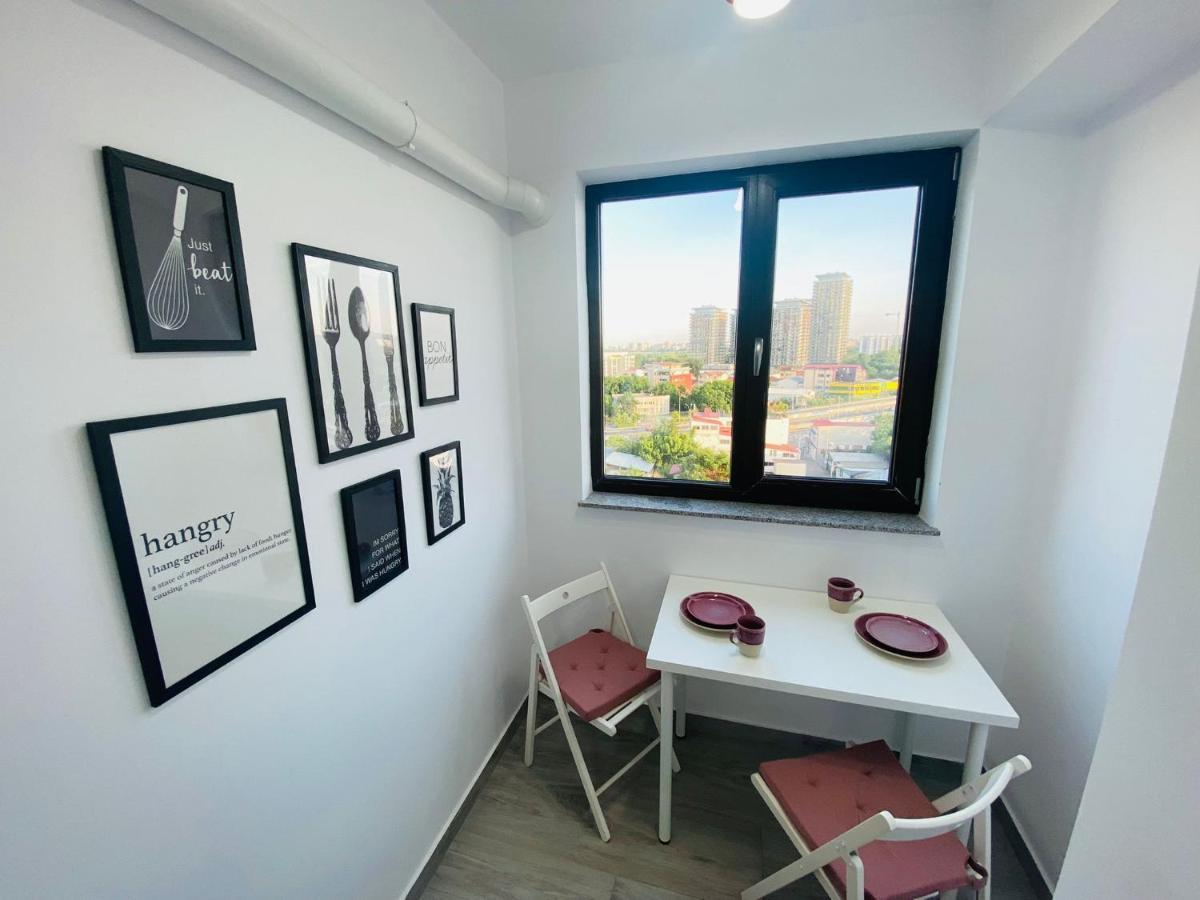 Soho Apartment - City View With Rooftop Garden Bükreş Dış mekan fotoğraf