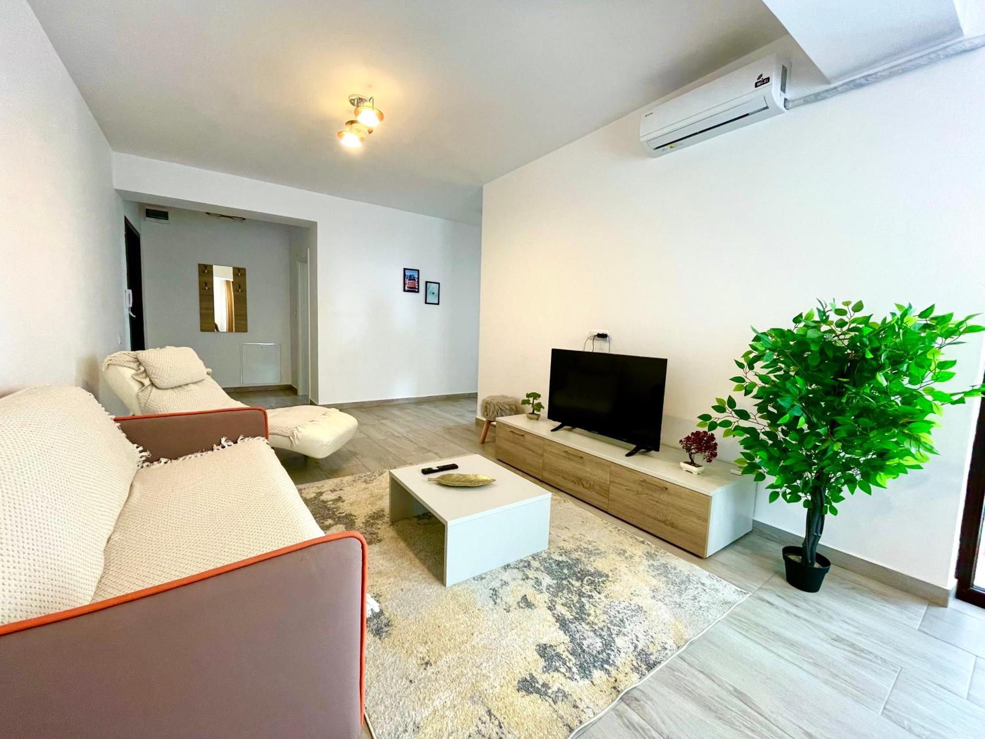 Soho Apartment - City View With Rooftop Garden Bükreş Dış mekan fotoğraf